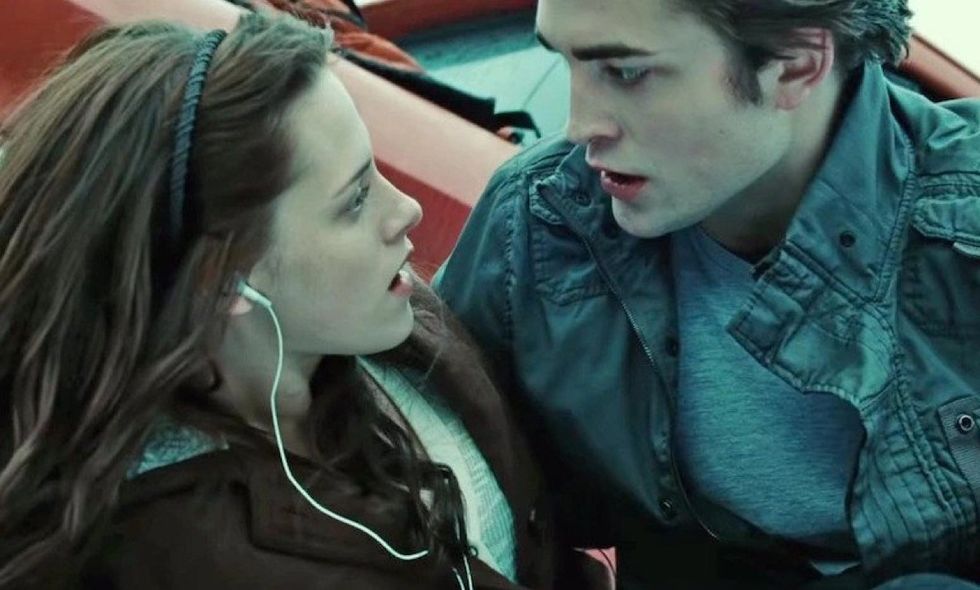 Kristen Stewart Cheating on Robert Pattinson 