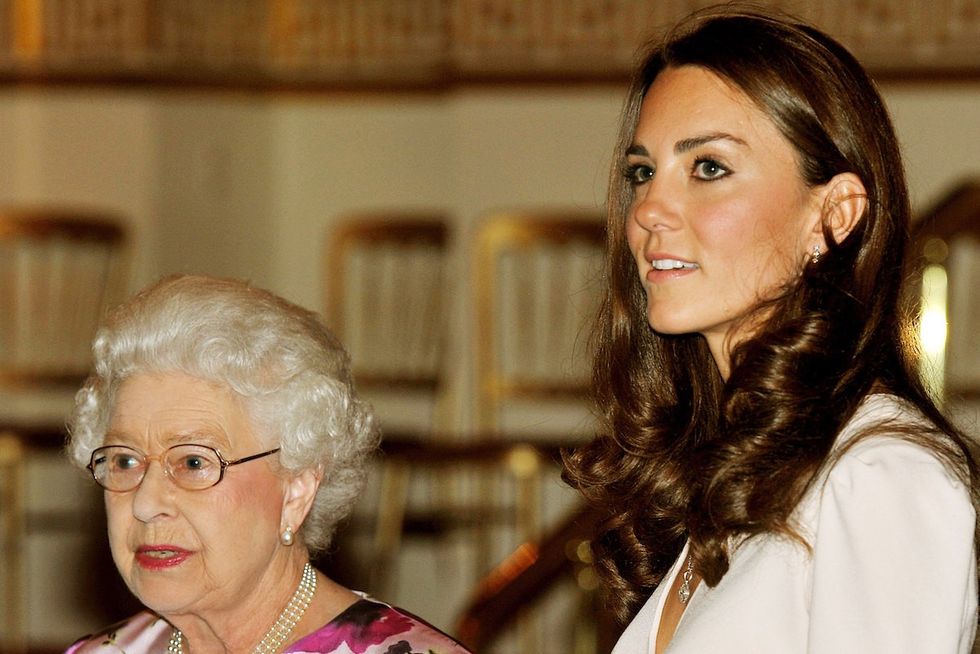 The One Thing the Queen Didn't Like About Kate Early On, Says Insider ...