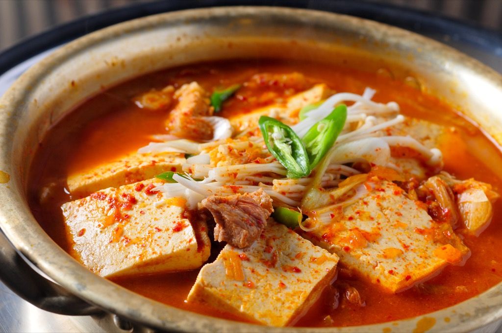 Суп кимчи. Kimchi Jjigae. Сундупу чжигэ. Кимчхи ччиге. Кимчи чиге корейский.