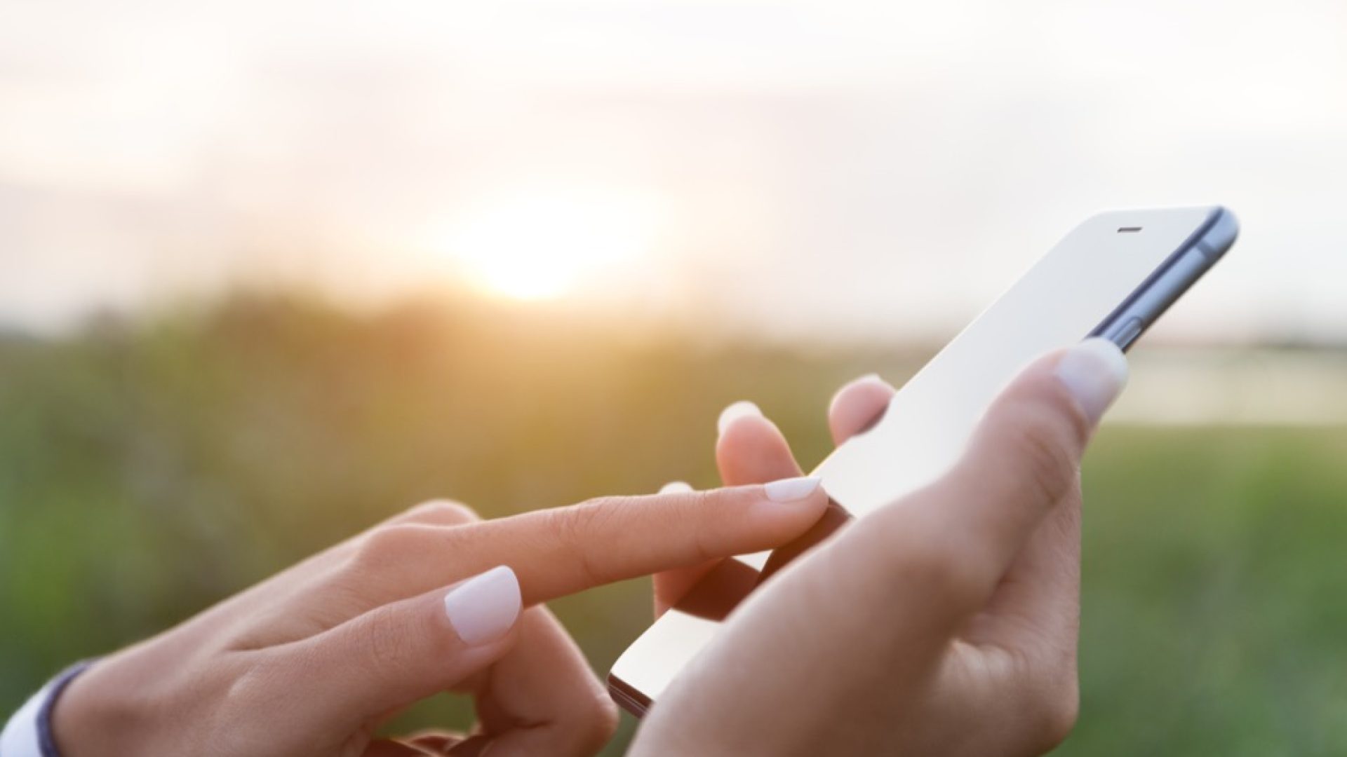 20 Best Dating App Opening Lines That Guarantee a Response — Best Life