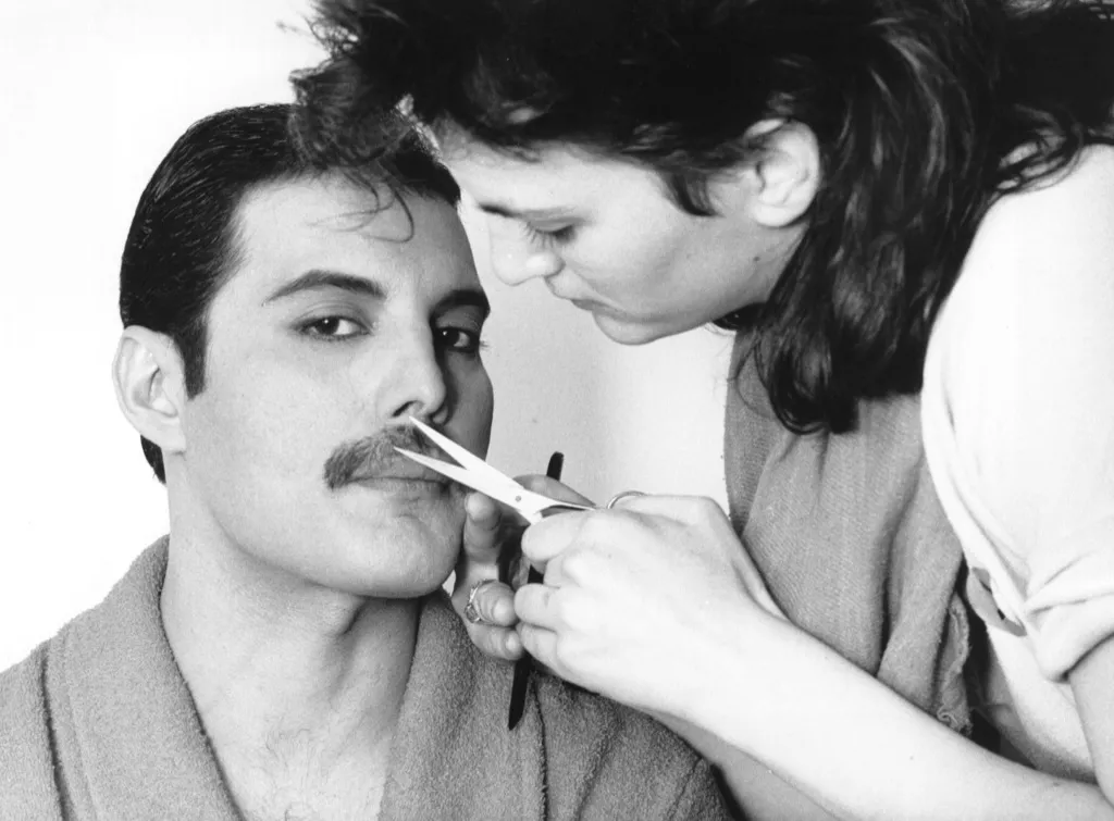 Freddie mercury celebrity deaths