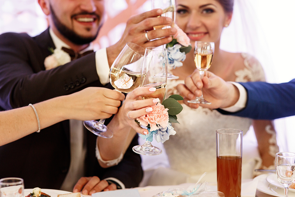 stop judging women over 40 Never Do at Weddings
