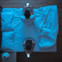 Couple who can't sleep in a Sleepless City.