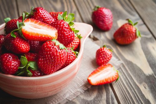 strawberries healthy berries cancer aging