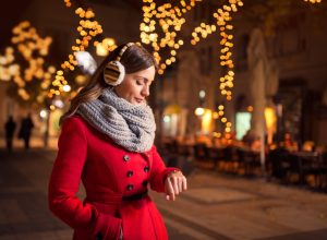 woman waiting for her date