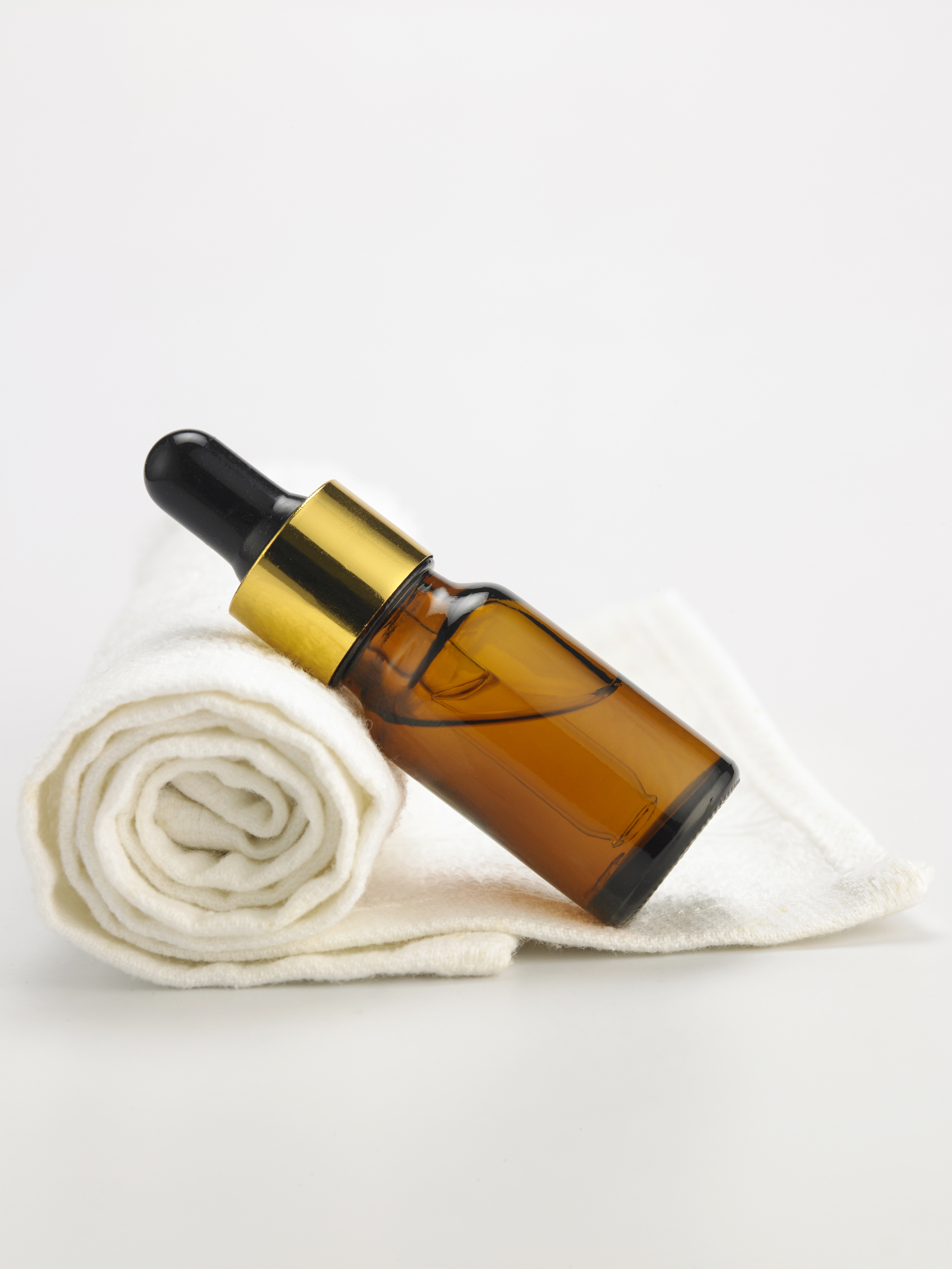 serum and hand towel, healthy-skin-after-40-face-oil
