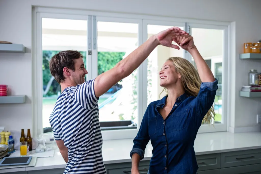 couples dancing together can help them relax