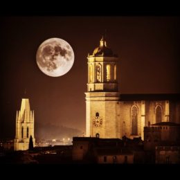 The Best Ways to Watch This Weekend’s Supermoon