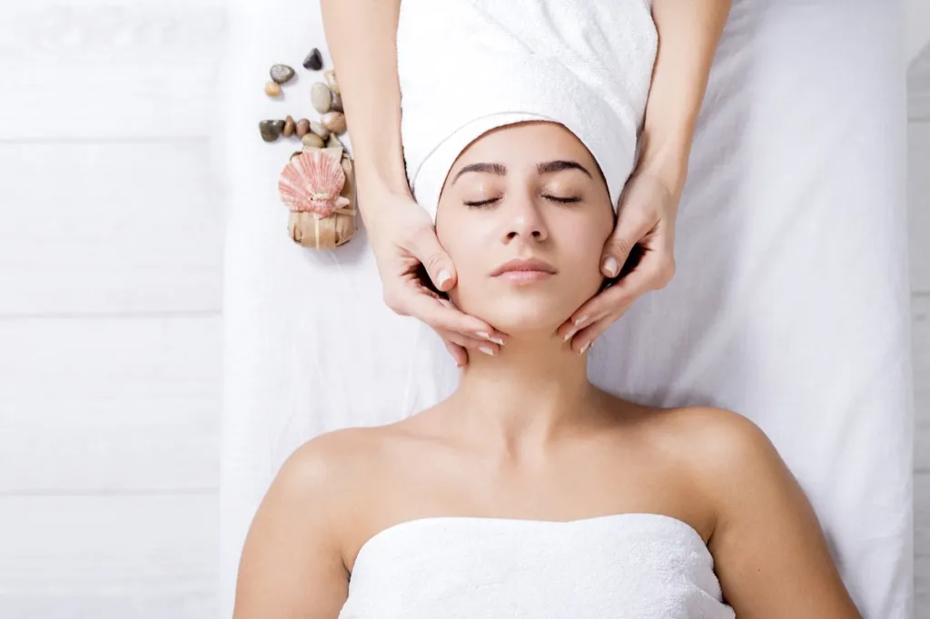 facial massages get rid of wrinkles 