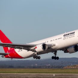 qantas airplane