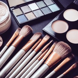 makeup brushes things you shouldn't store in your basement