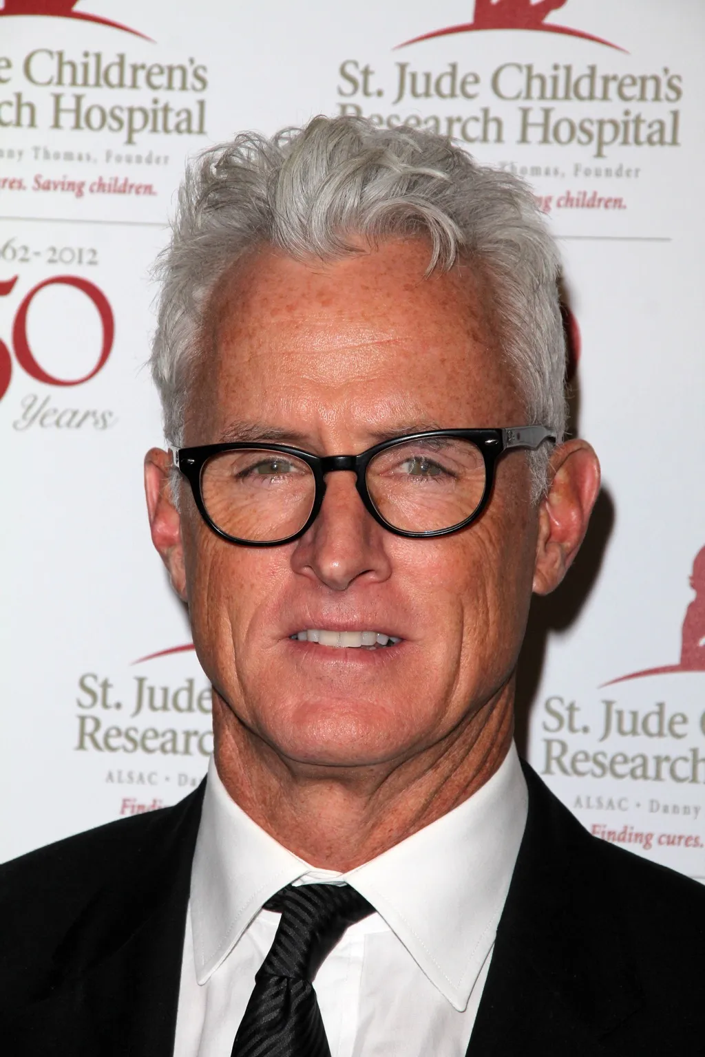 men's haircuts to look younger, starring John Slattery