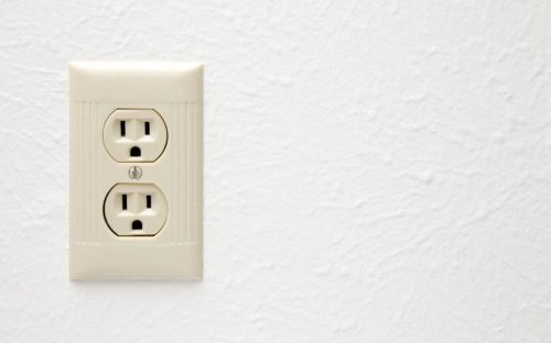 Three prong outlet home problems