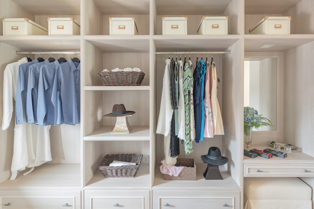 well organized closet, how to dress over 40