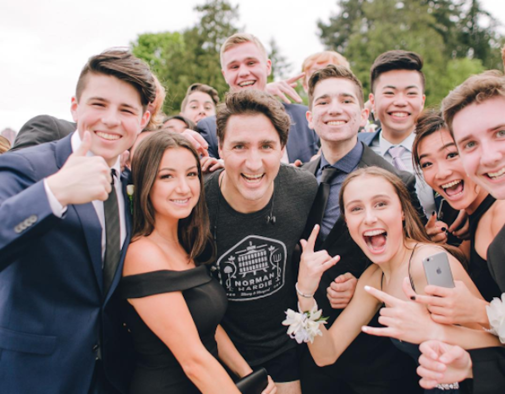 justin trudeau photobombs high schoolers after prom.