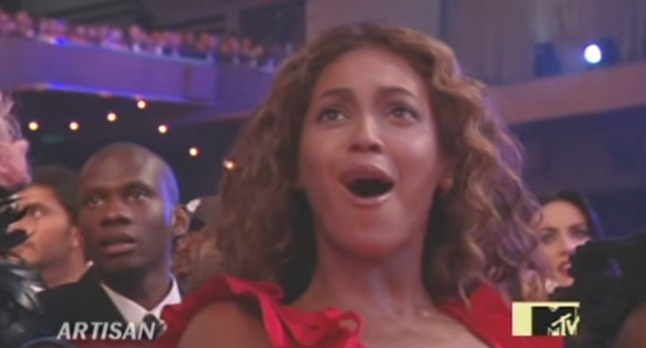 Beyonce Shocked at Kanye West celebrity awards
