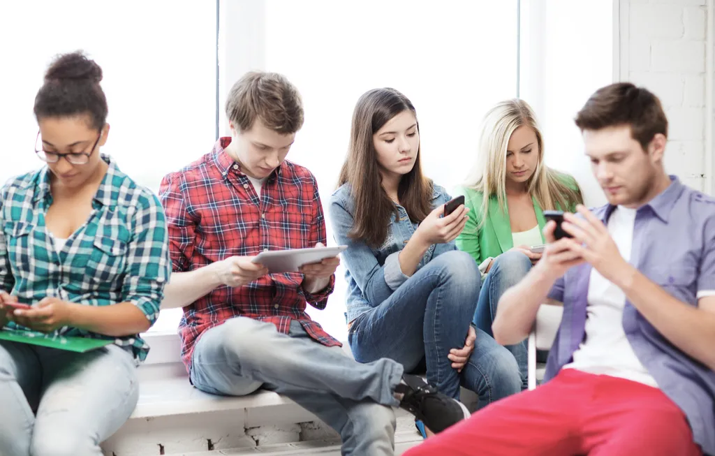 Teens on Phones Facts That Will Make You Happy You're Not a Teen Now