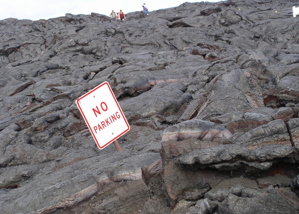 no parking on volcano sign