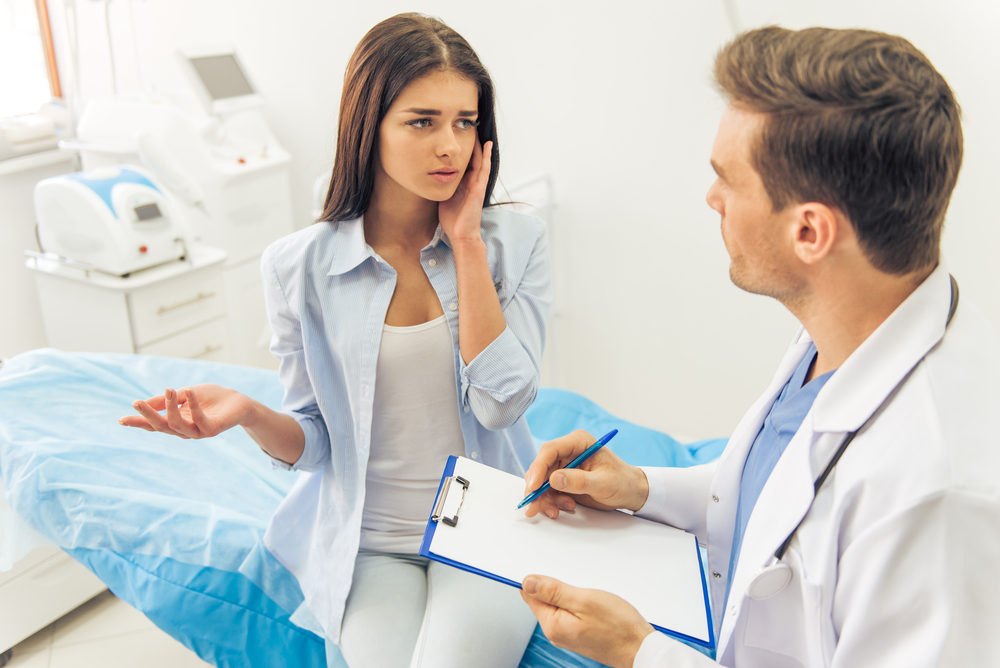 talking to doctor about big boobs
