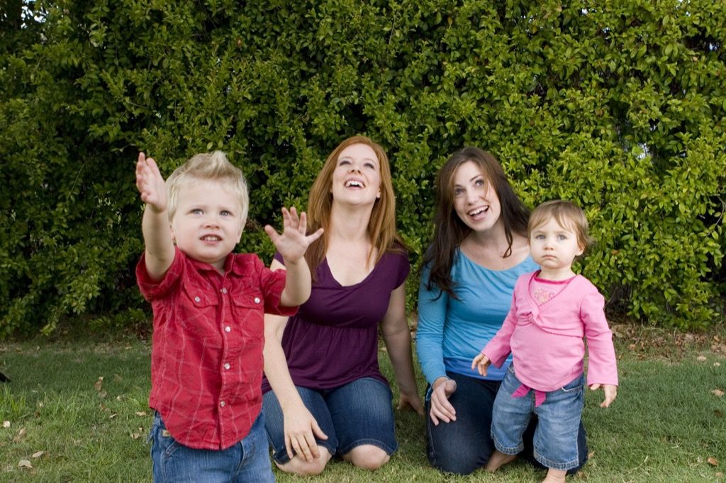 women with their children, working mom