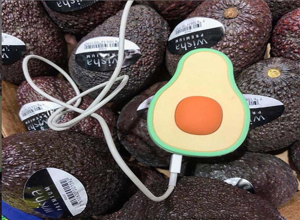 Moji avocado charger