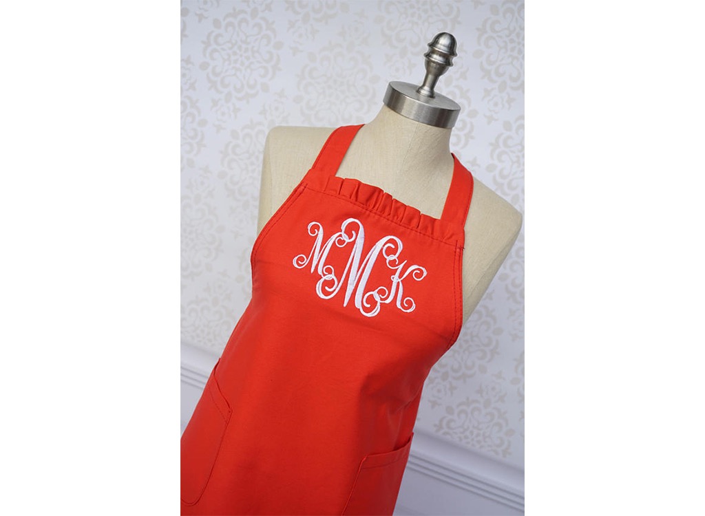 Monogrammed apron best mother's day gifts