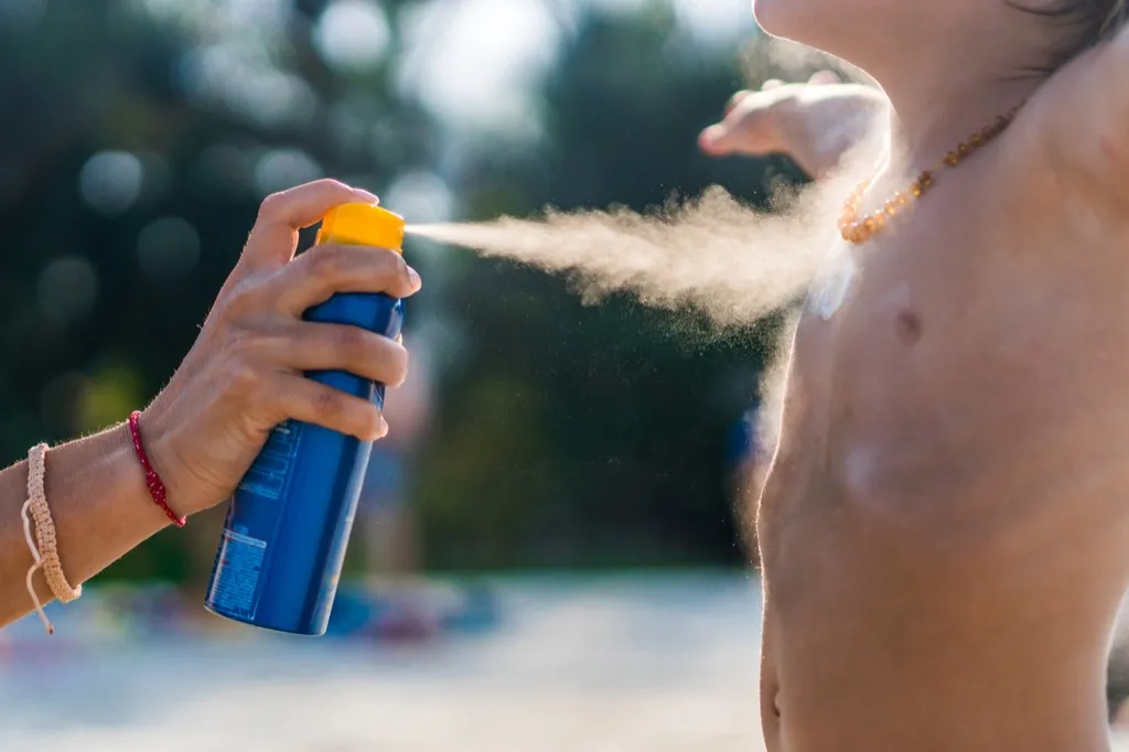 Aerosol sunscreen application Skin Cancer Risks