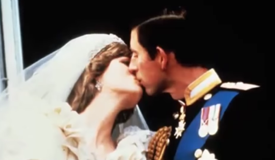 Princess Diana Prince Charles Kiss