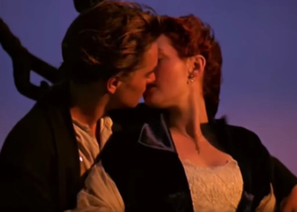 titanic kiss