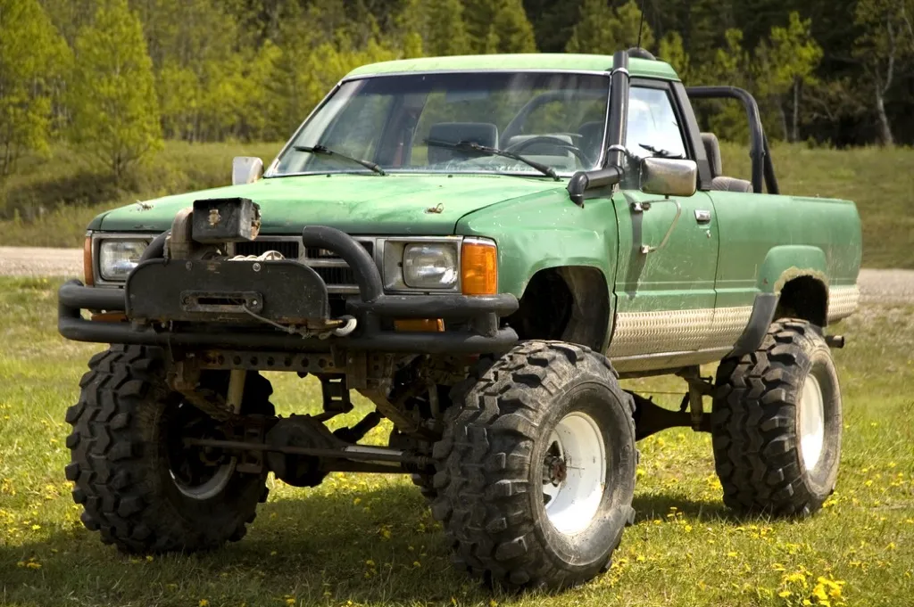pickup truck with lift kit