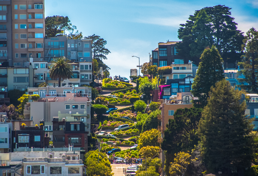 Lombard Street San Francisco {Worst Cities for Staying Monogamous}
