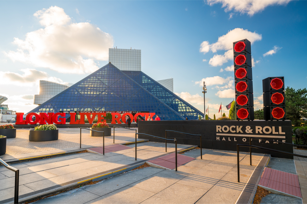 Rock and Roll Hall of Fame Cleveland Tourist Traps That Locals Hate