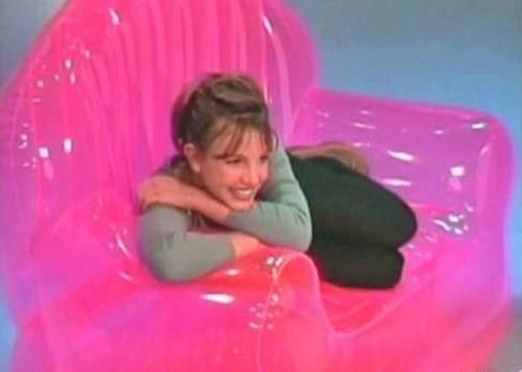 Britney Spears on Inflatable Chair worst interior design trends