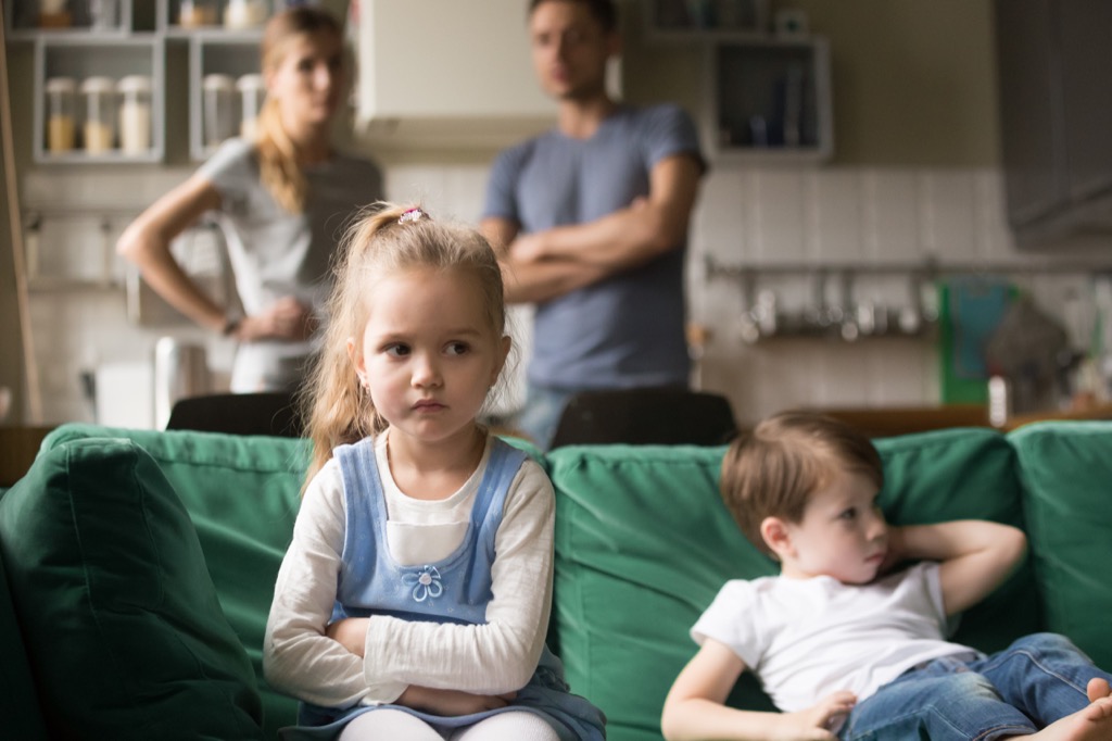 children sitting on couch, parent divorce
