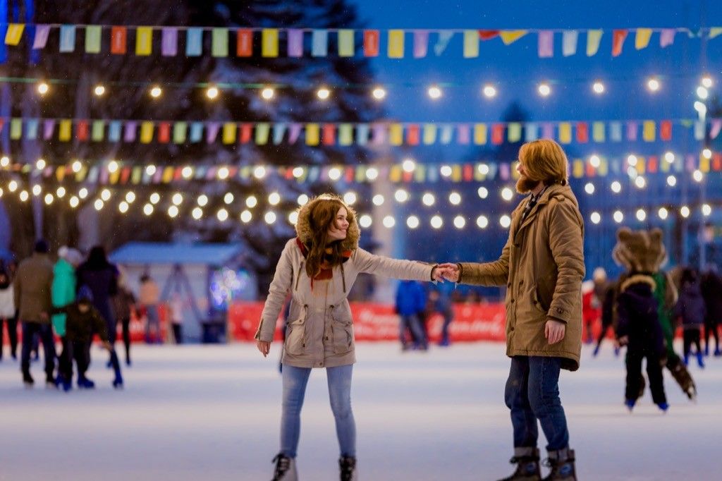 couple ice skating date night ideas