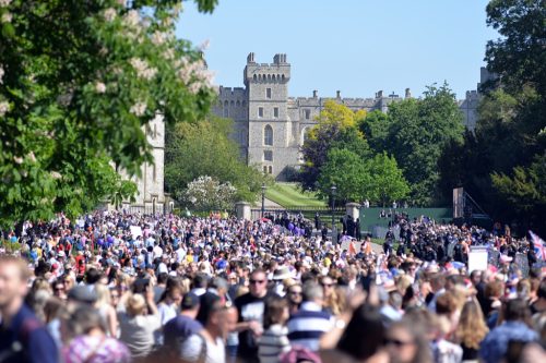 massive royal wedding crowd outside st george's chapel at windsor castle