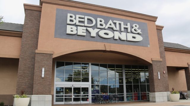Bed Bath and Beyond Store {Discount Shopping}