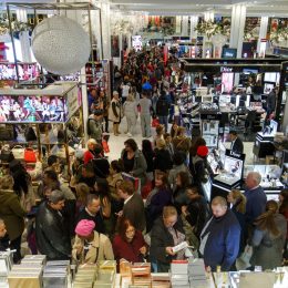 Black Friday crowds worst rated stores