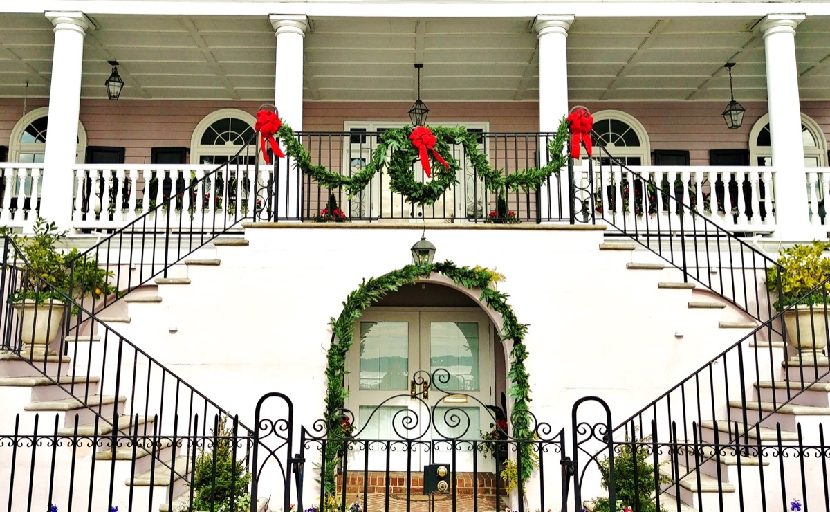 Charleston, South Carolina Romantic Christmas Towns