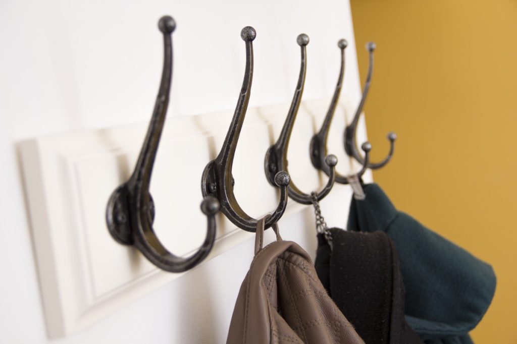 wall-hanging coat rack