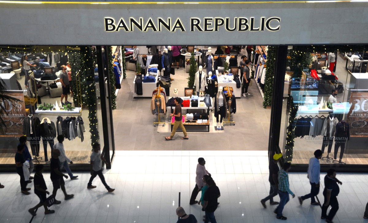 Banana Republic Store {Post-Holiday Sales}