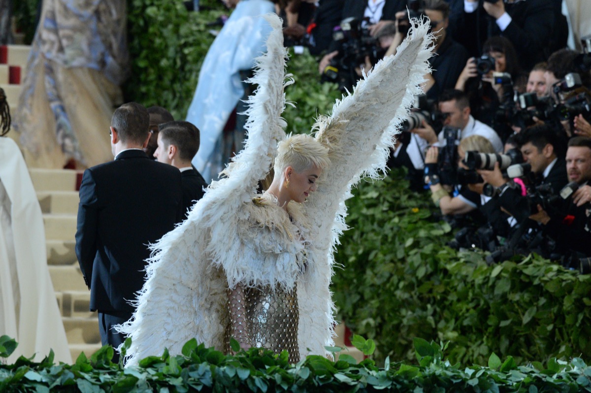 katy perry wearing angel wings at the met gala