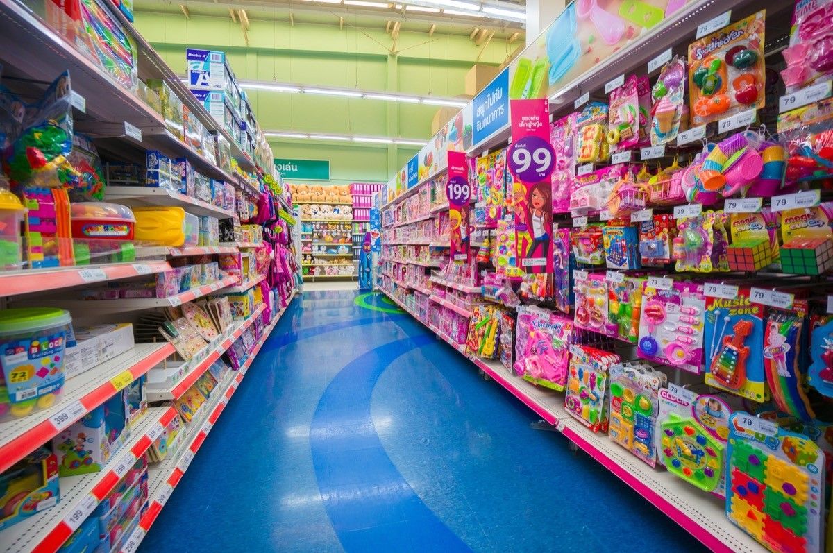 25 Things You Should Never Buy at Walmart