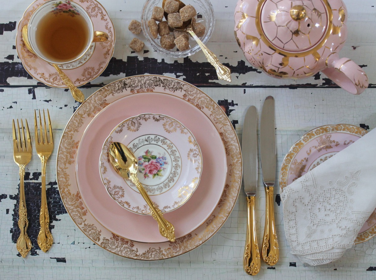 pink and gold place settings