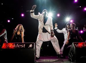 MC hammer in white pants onstage