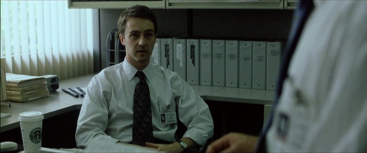Edward Norton in Fight Club (1999), smarter facts