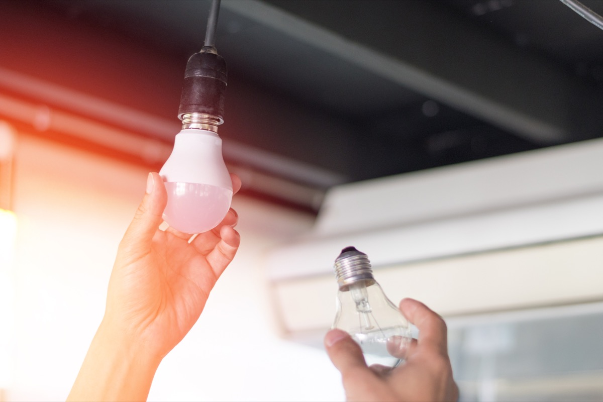 Changing light bulb for an LED bulb