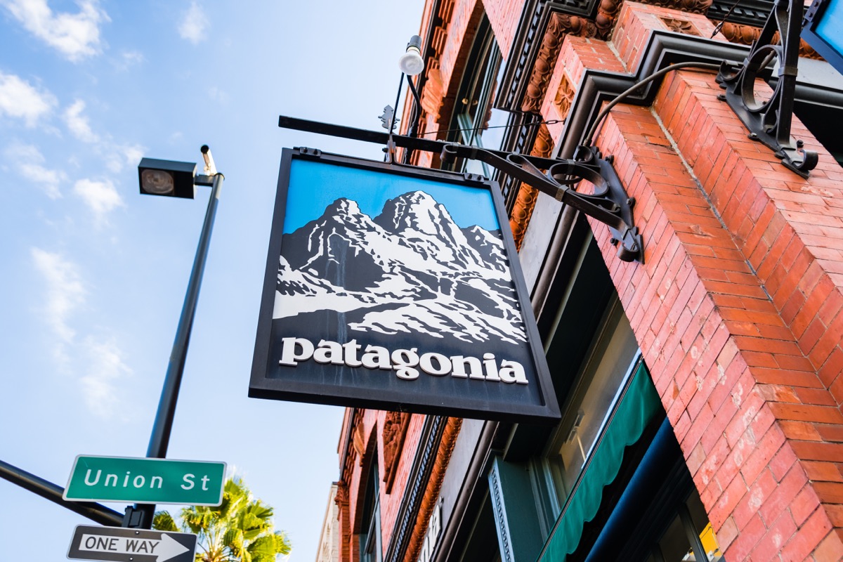A Sign For a Patagonia Store {Discounts For Old Items}