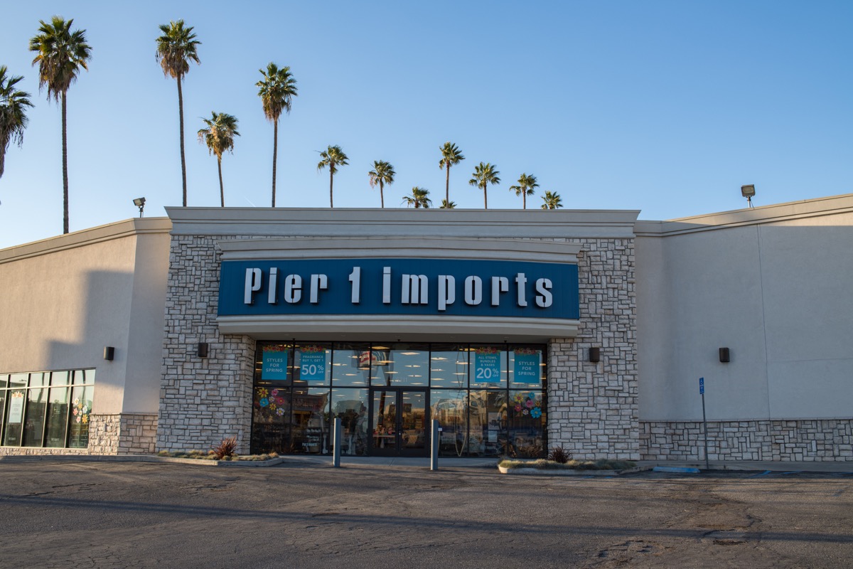 Pier 1 Imports Storefront {Save Money on Wall Art}