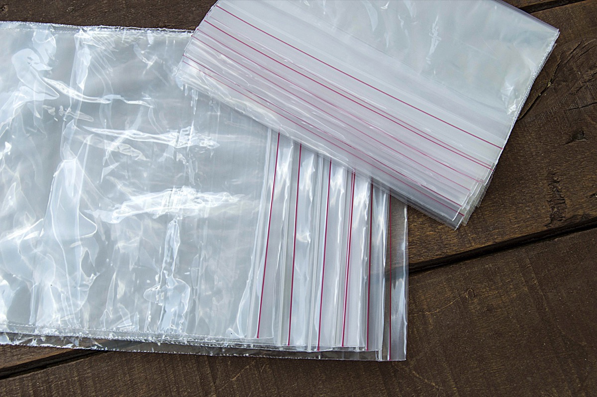 plastic baggies for refrigerating food
